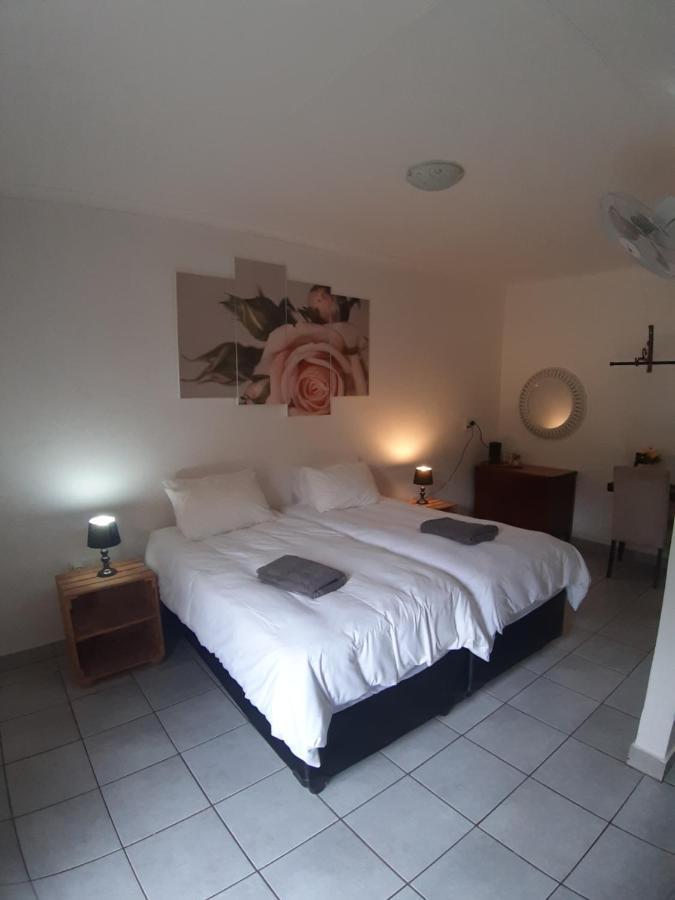 Wayside Lodge ووترفال بوفن المظهر الخارجي الصورة
