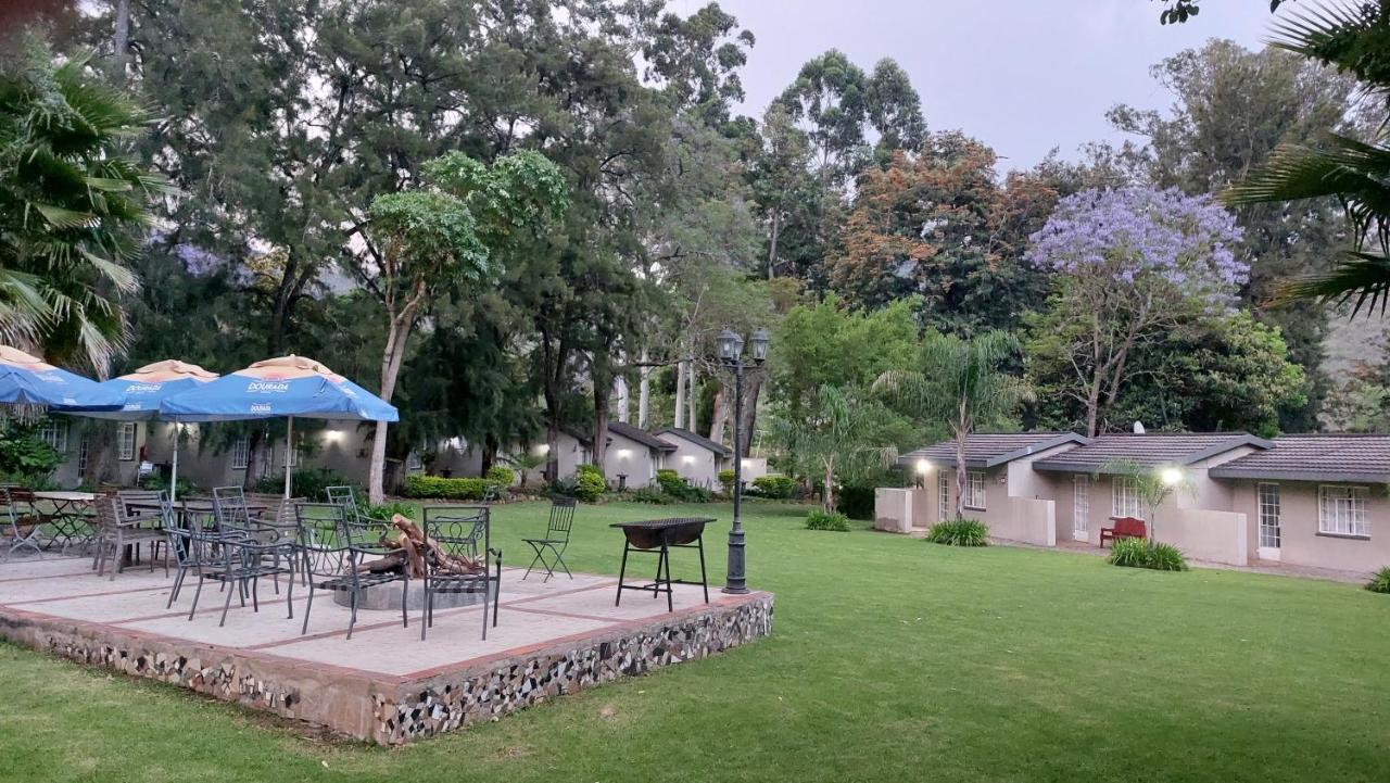 Wayside Lodge ووترفال بوفن المظهر الخارجي الصورة