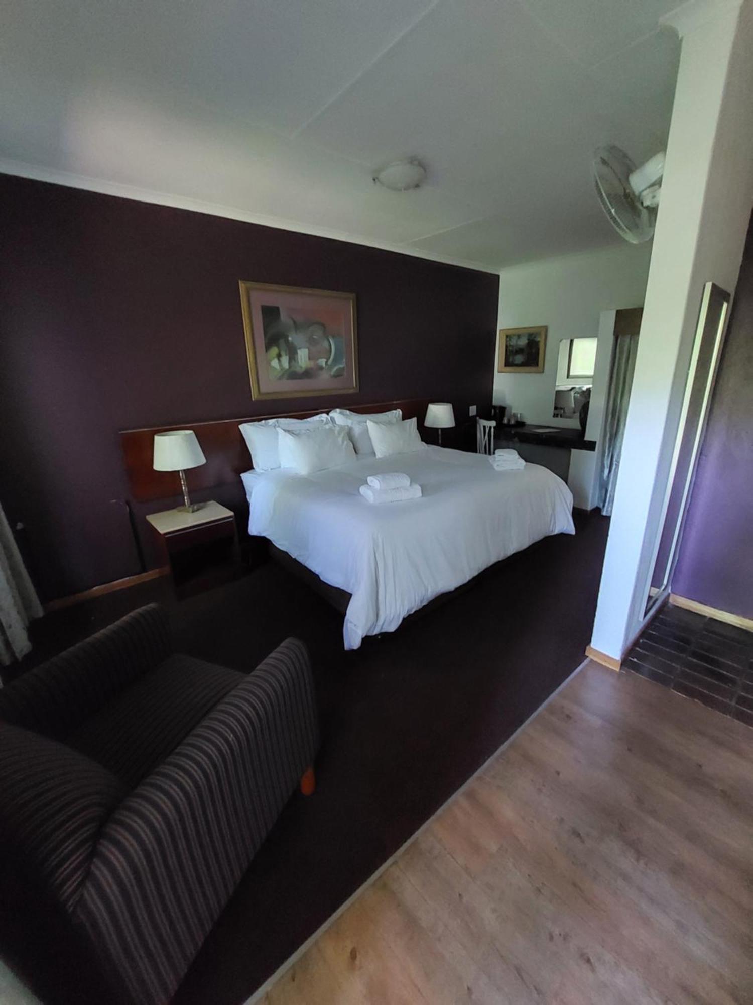 Wayside Lodge ووترفال بوفن المظهر الخارجي الصورة